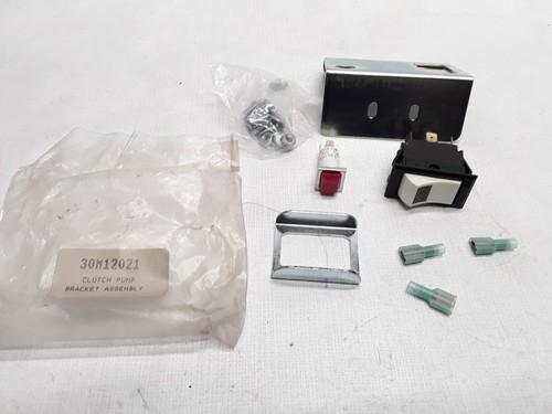 Muncie Switch Panel Kit 30M12021