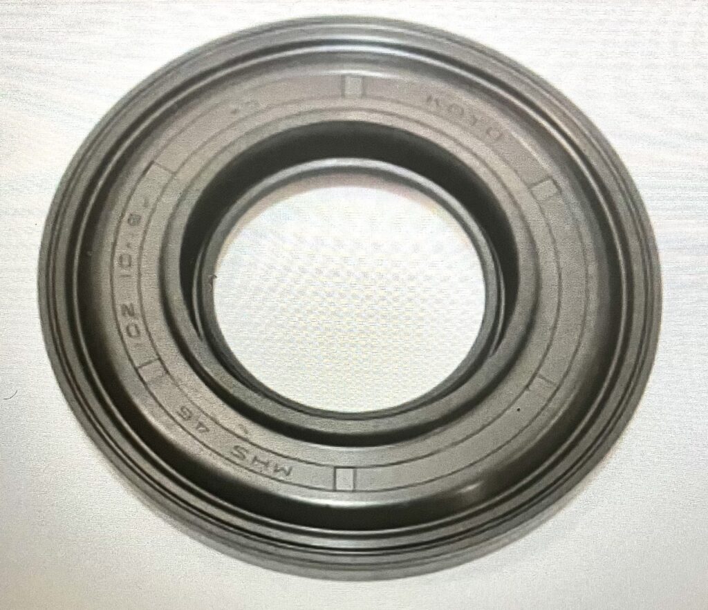 Mitsubishi Hub Oil Seal MB308933