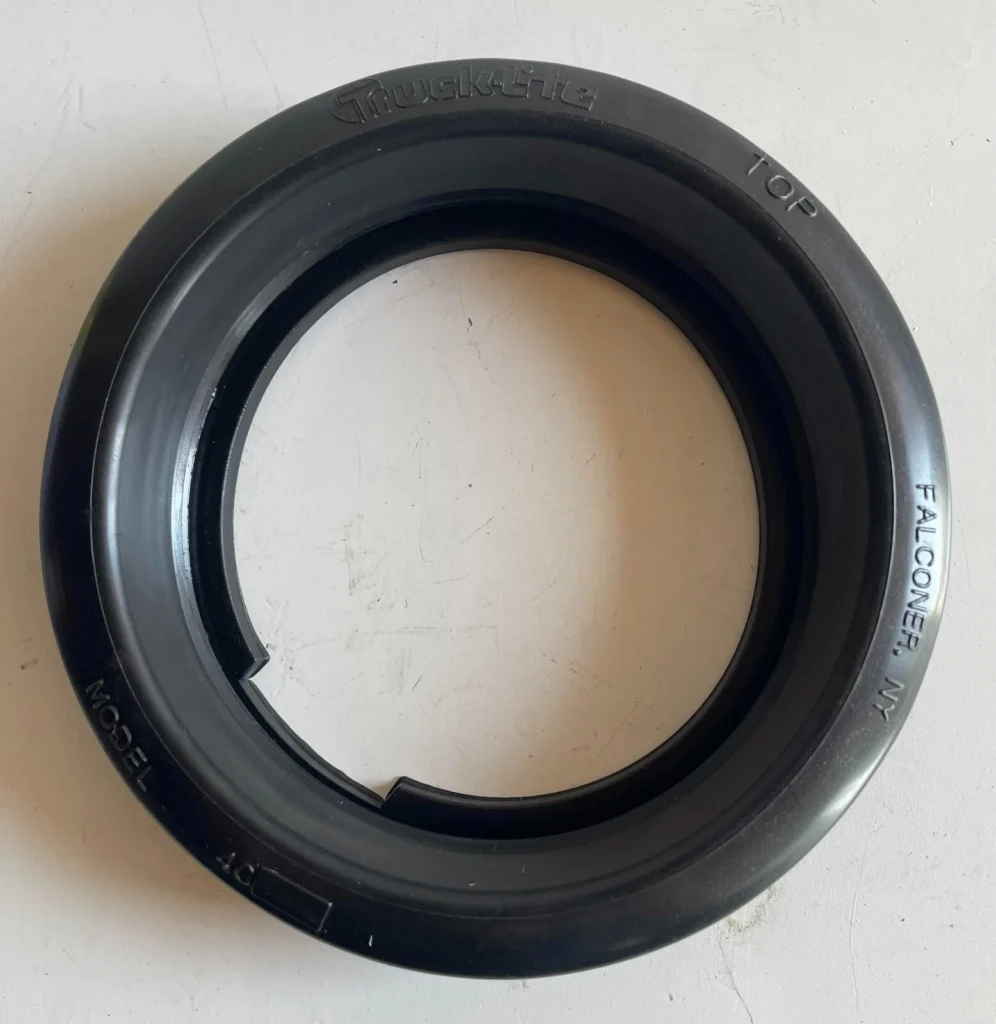 Truck-Lite Model 40 Grommet 40700